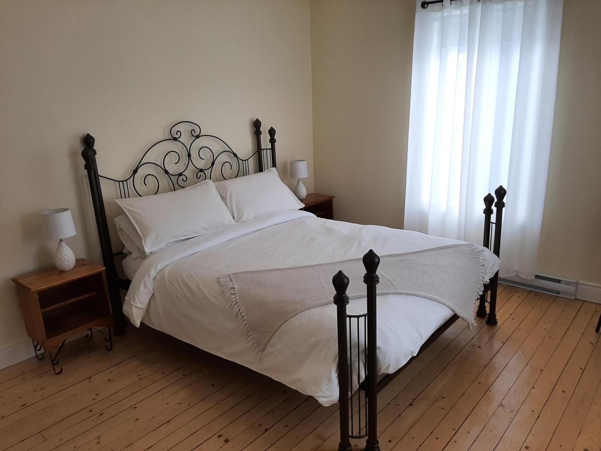 La Maison Aux Camelias Bed and Breakfast Coaticook Habitación foto